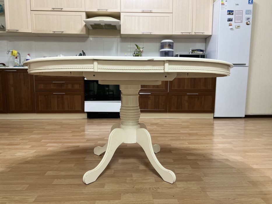 Кухонный стол для обедов б/у качестао супер