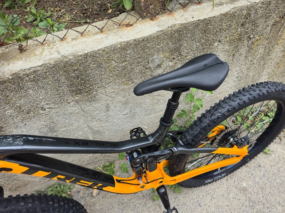 Trek Fuel Ex 5 27.5 + 1x12 Deore Като нов S размер рамка Rockshox Recon проходни оси