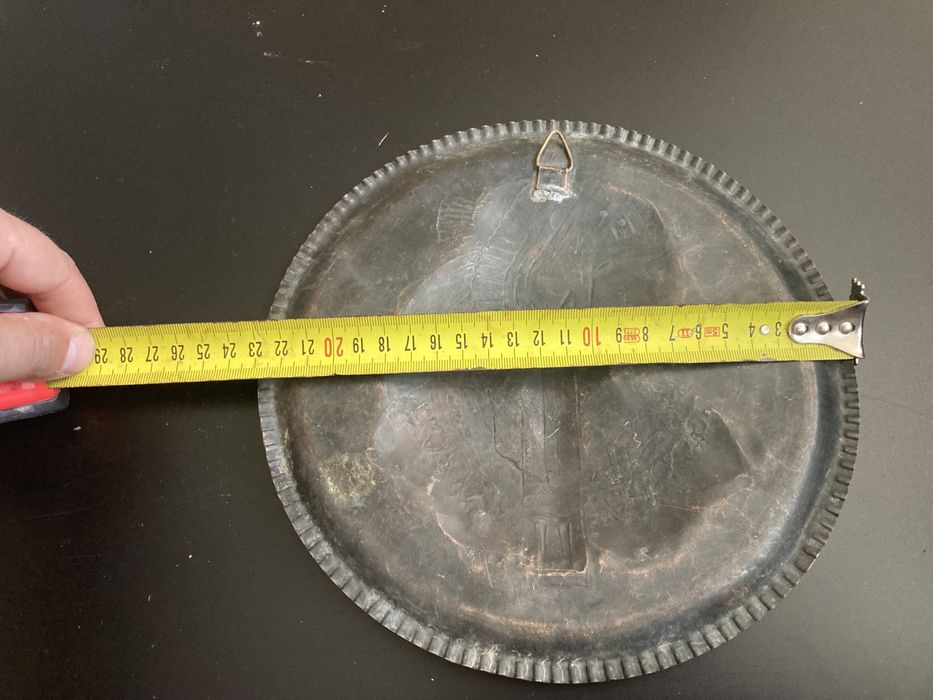 Медна чиния за стена