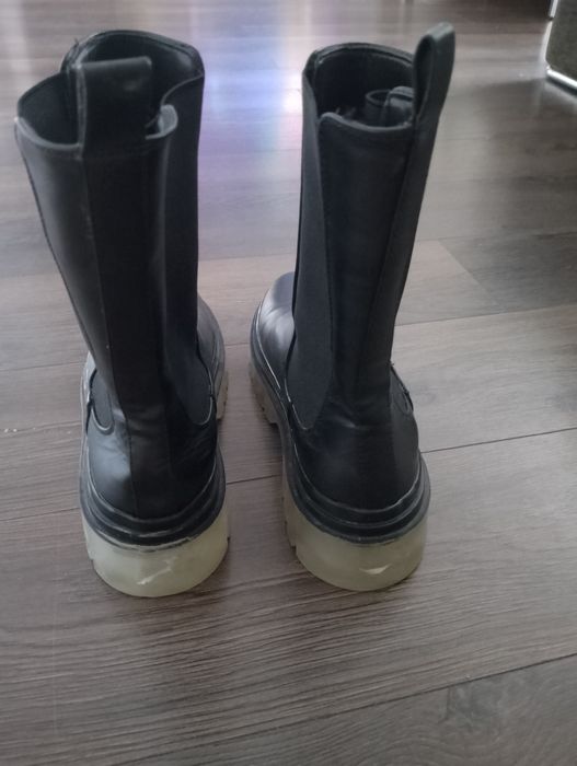 Cizme negre ,mărimea 39