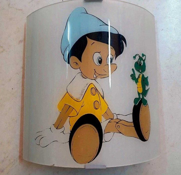 2 plafoniere pentru perete, camera copilului