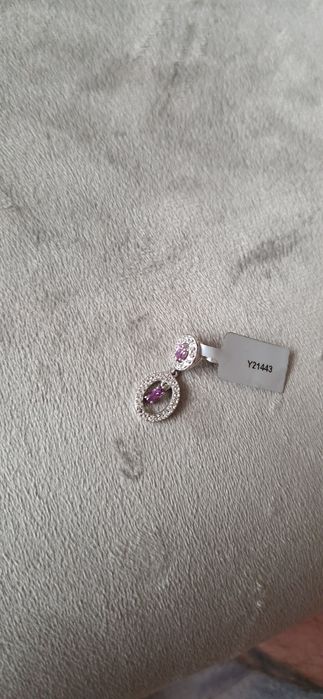 Pandantiv de argint nefolosit