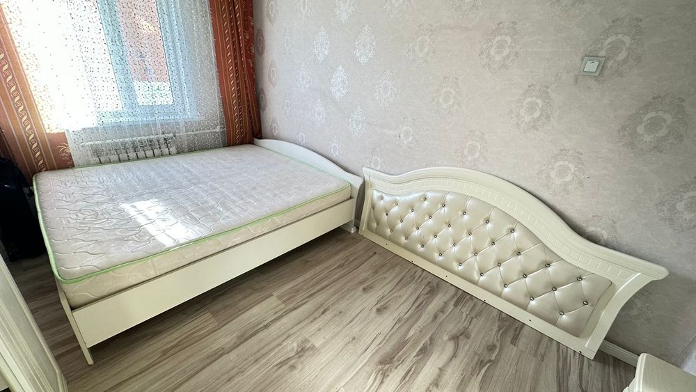 Спальный гарнитур. Б/у