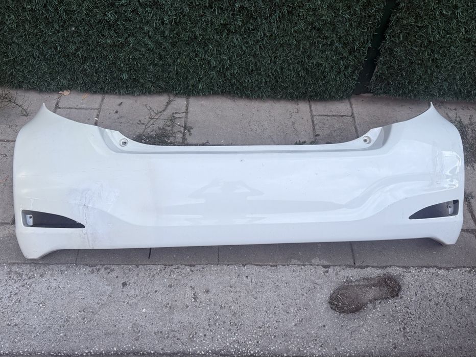 Задна броня Toyota Yaris