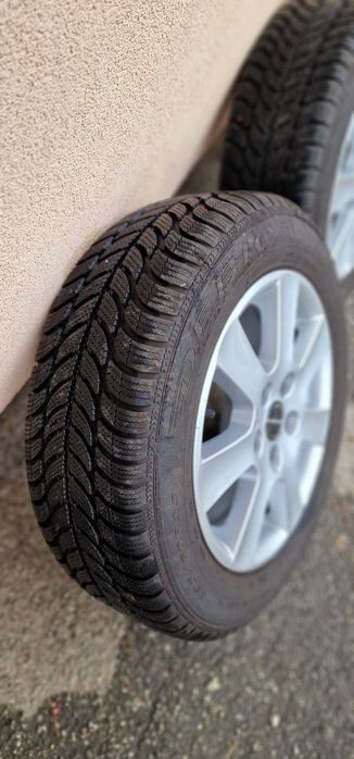 Jante aliaj BORBET originale 195/60 R15 cu cauciucuri de iarna