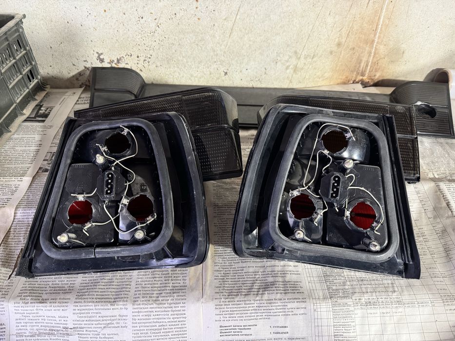 Хелла Дарки бмв е34