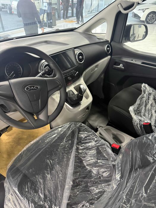 JAC M3 ni muddati cheklangan chegirma orqali xarid qiling