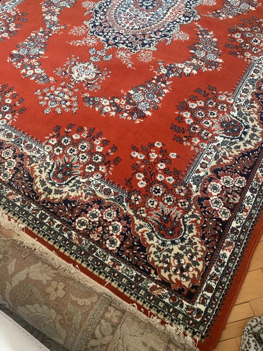 Covor plusat din lana, romanesc, nou, cu eticheta