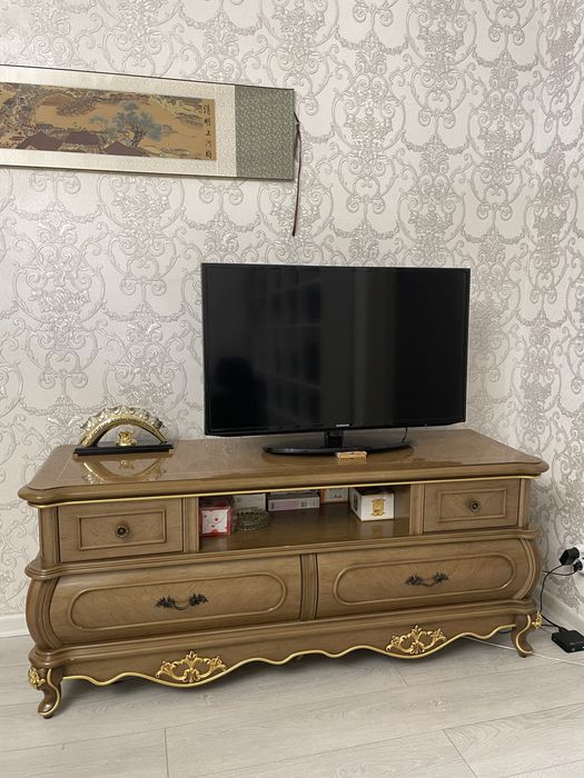 Сервант для гостиной