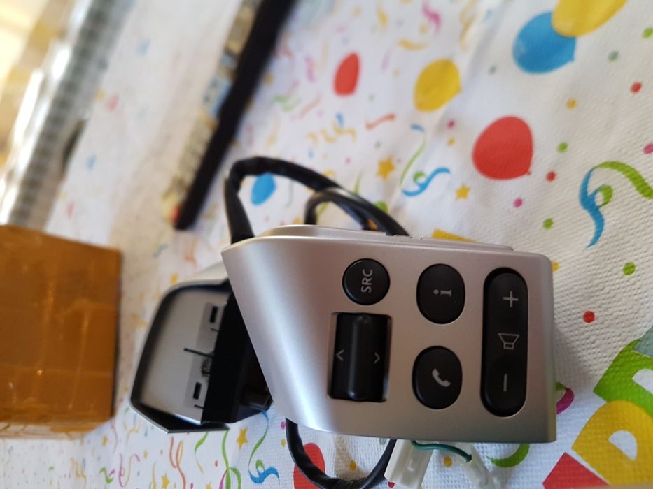 Копчета за управление от волана за нисан тиида,левина