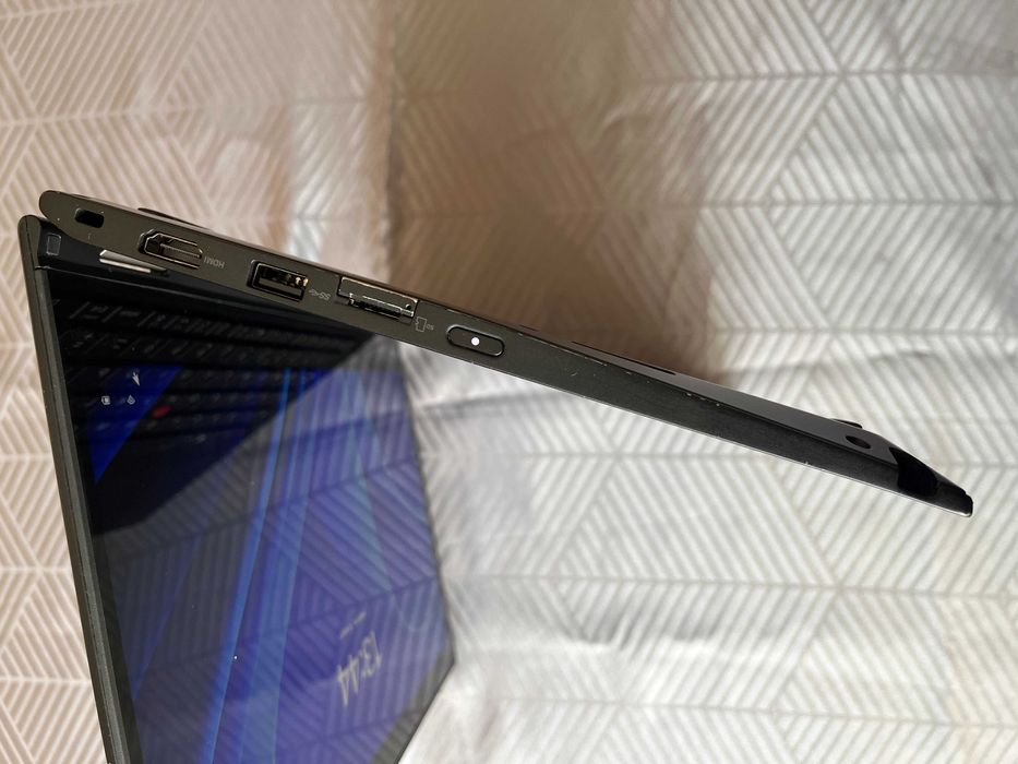 Лаптоп/Таблет 2в1 Lenovo ThinkPad X13 Yoga i5-10210U/8GB DDR4/SSD256GB