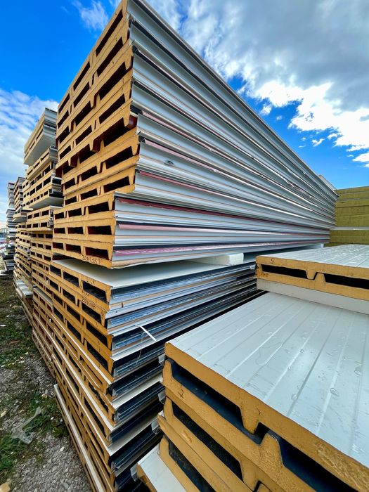 Panou Sandwich la 3m 5m sau 6,5m. grosime tabla de 0,6 Depozit Aiud