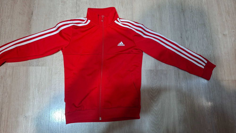 Детски дрехи и играчки по 4 евро