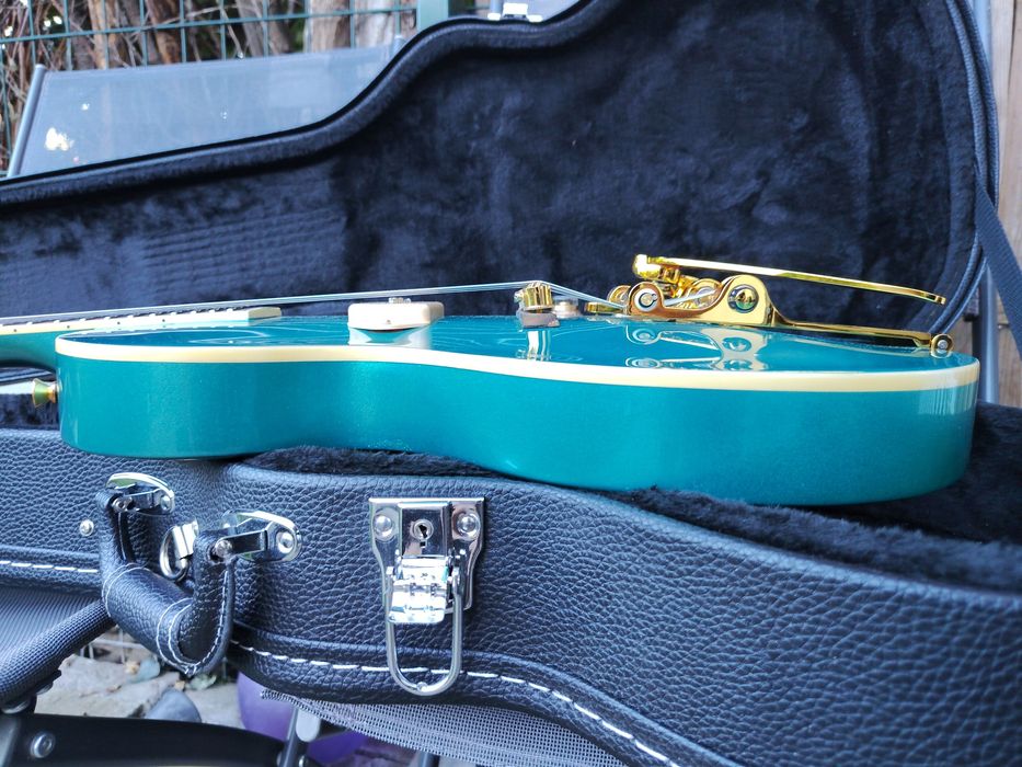 Chitară custom în stil Les Paul, cu o singură doză centrală P90