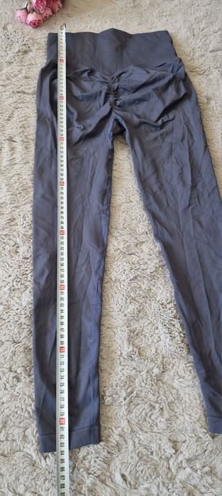 Colanți talie înaltă,la spate încrețit cu efect push-up.