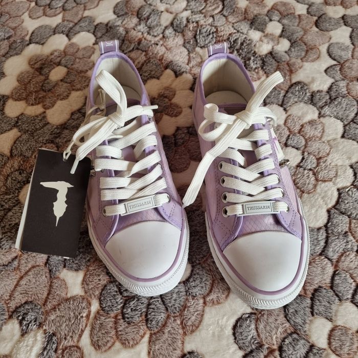 Спортни обувки Нови