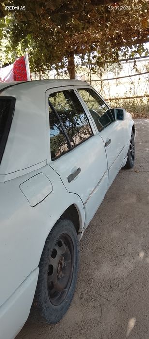 Мерседес бенс W124 E200