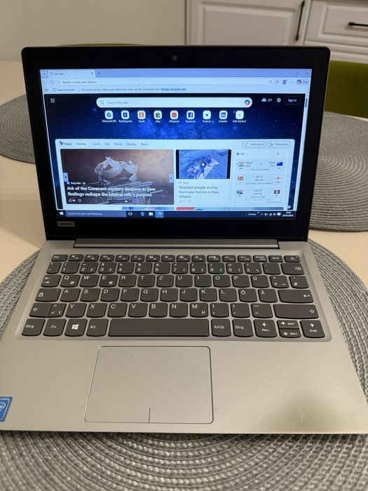 Laptop Lenovo ideapad si Samsung Notebook