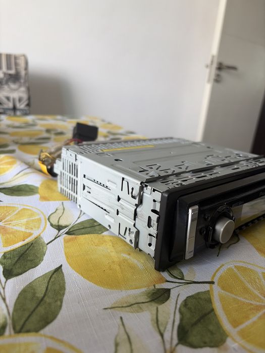 Радио pioneer за кола
