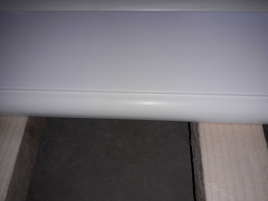 Plinta, balustrii, mana curenta  din lemn masiv de stejar, fag, tei