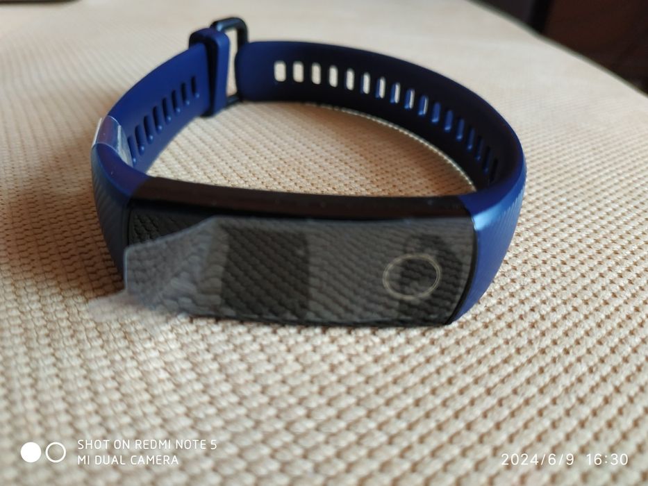 фитнес гривна honor band 5