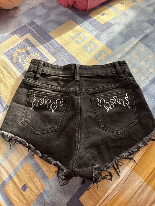 Дамски къси панталони