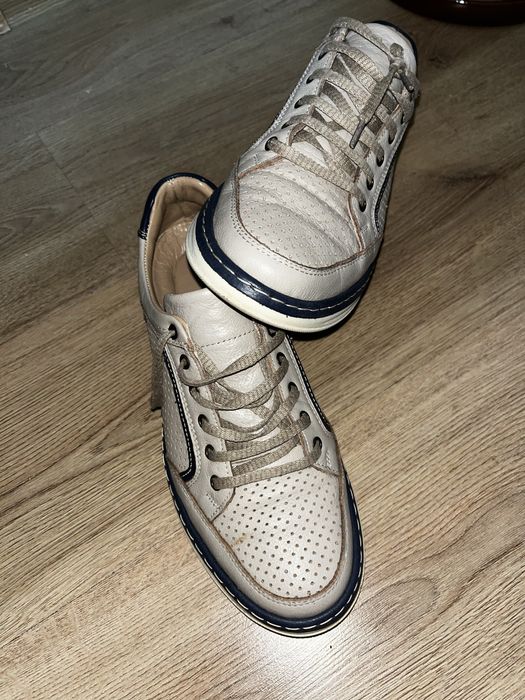 Мъжки обувки, номер 41. Естествена кожа.