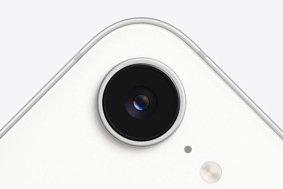 Новый моделы Apple IPhone 16e • Телефон •