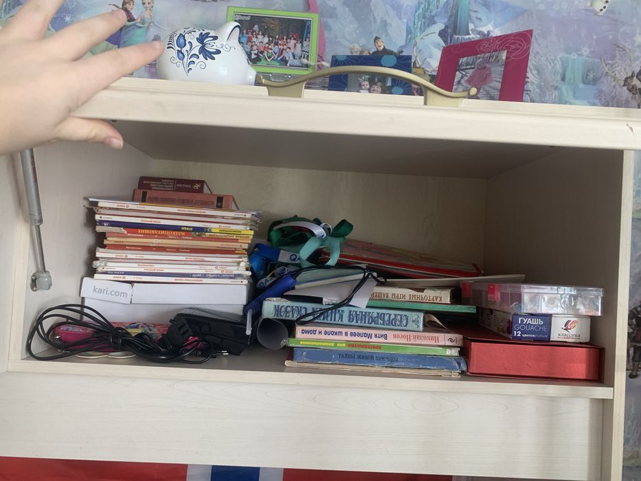 кровать двухьярустная