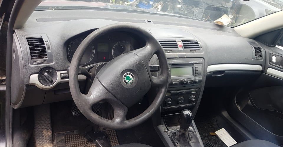 Шкода Октавия 2 1,9тди 105кс на части. Scoda Octavia2 1.9tdi BXE гр ...
