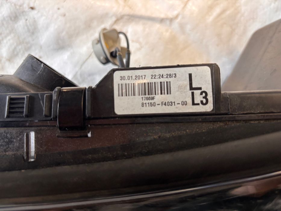 Ляв фар Toyota C-HR 2016–2019