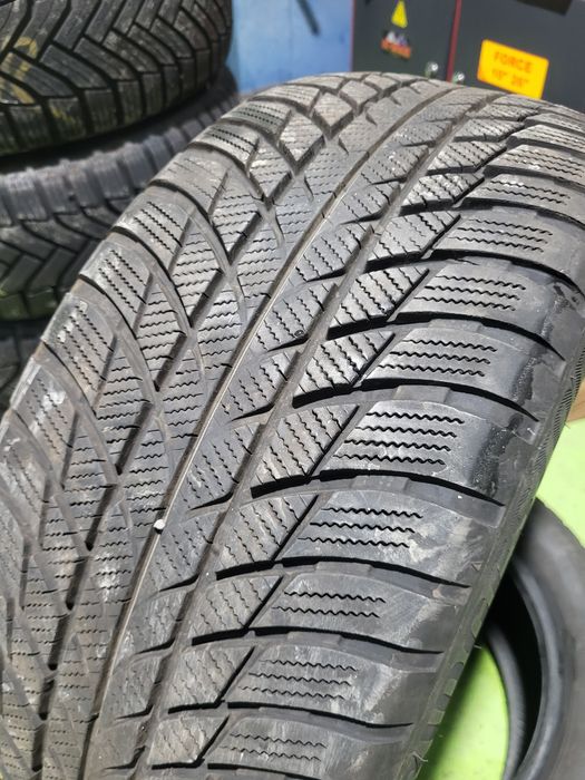 2 бр зимни 225/50/17 Bridgestone