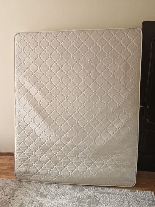 Продам матрас срочно