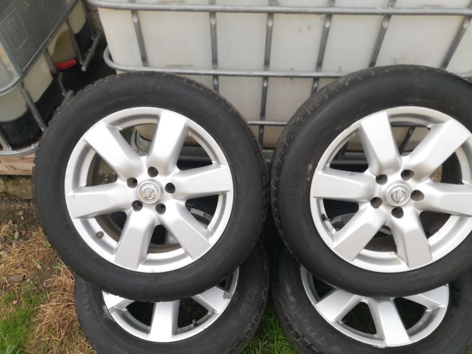 Jenti cu anvelope bune  215/60 R17 96 H   ;235 /45 R17 94 H