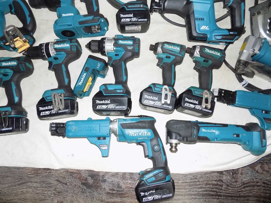 Scule Makita  18V  si  220V  perfect functionale