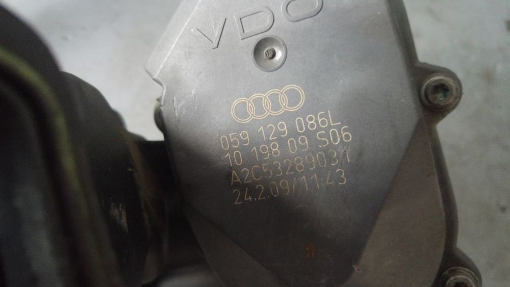 Galerie admisie cu clapete si motoras stanga 2.7 tdi can euro 5 audi a6 4f c6 059129711br 059129086l