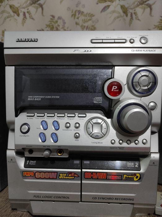 Продам музыкальный центр