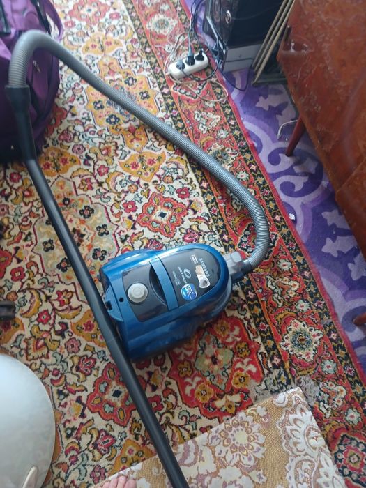 Продаётся Пылесос.