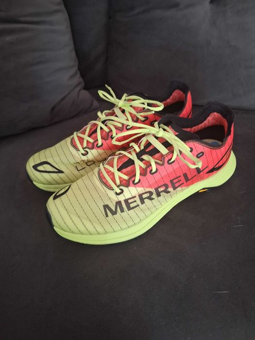 Продавам Маратонки MERRELL