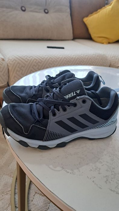 Adidas terrex 38