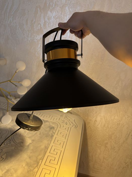 Продаются подвесной люстра светильник