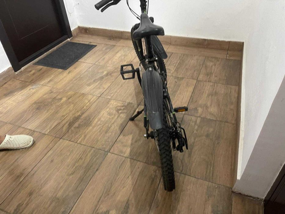Bicicleta pt copi 9-11 ani