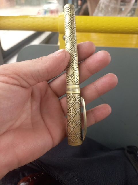 Авторучка эмпаир, подарочная