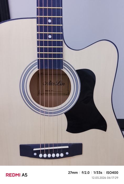 Гитара акустически