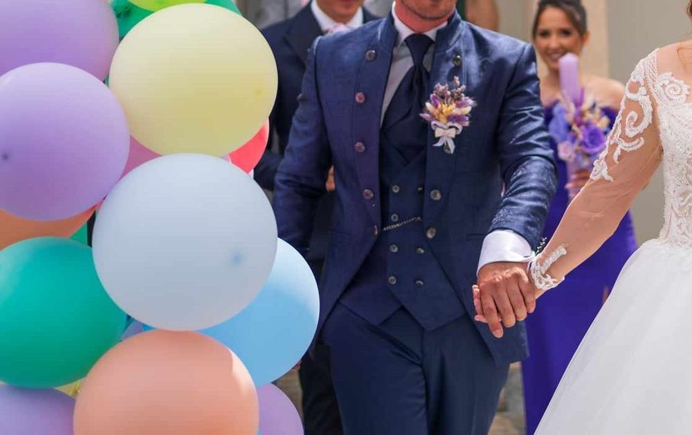 Costum mire ceremonie model deosebit