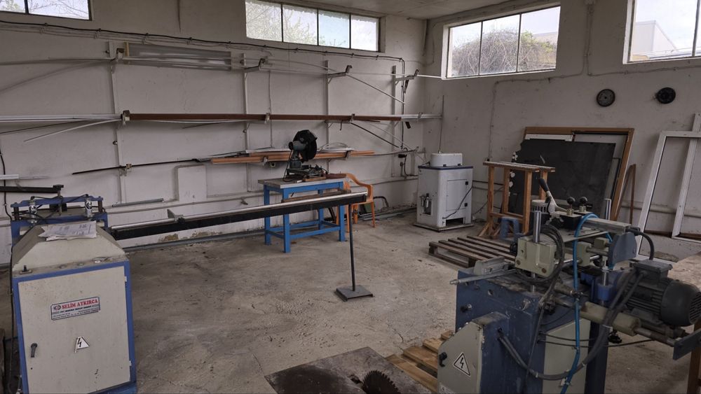 Продава се Промишлена сграда в Варна, Възраждане 1 - 2000 кв.м за 1 €/кв.м - Снимка #6