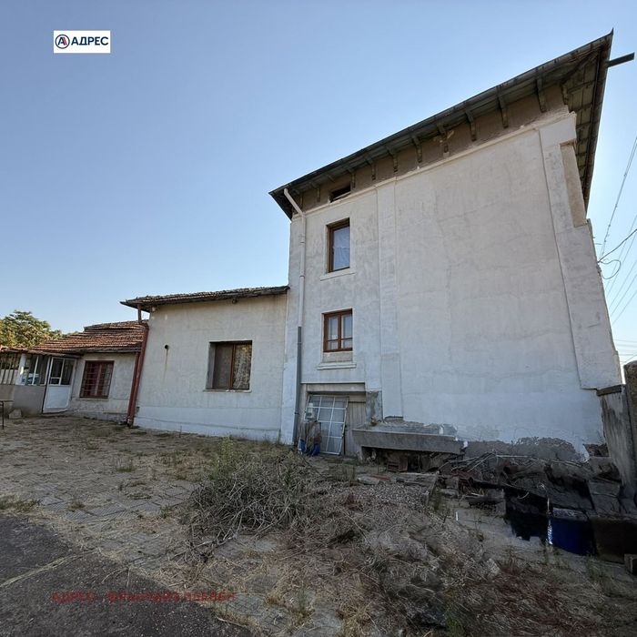 Етаж от къща в Плевен, област-гр.Долни Дъбник площ 175 цена 60000