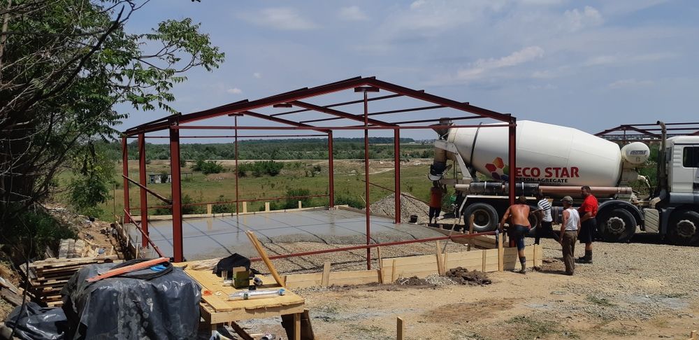 Vand hala metalica, completa sau pe elemente. Contra-cost asiguram și