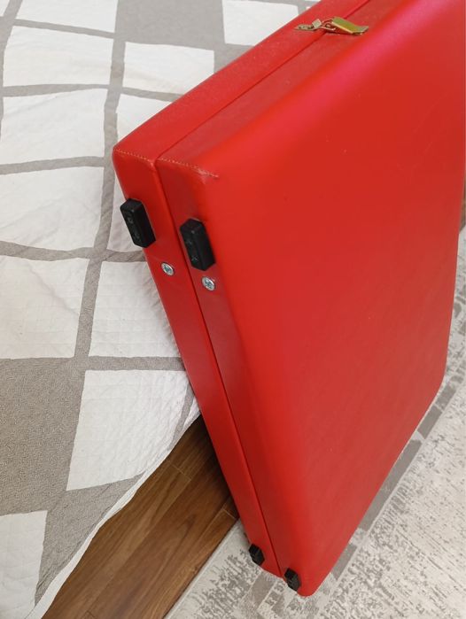 Кровать для массажа и пиллинга в отличном состоянии