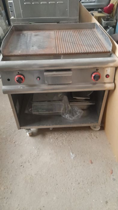 Vand Grătar pe gaz